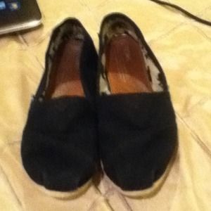 Black Used Toms