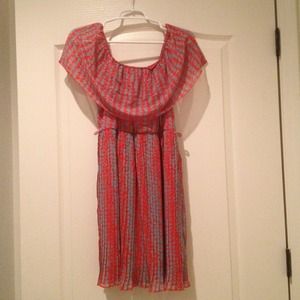 NWOT Coral & blue pleated dress