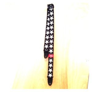 Dickie's black & white star guitar strap