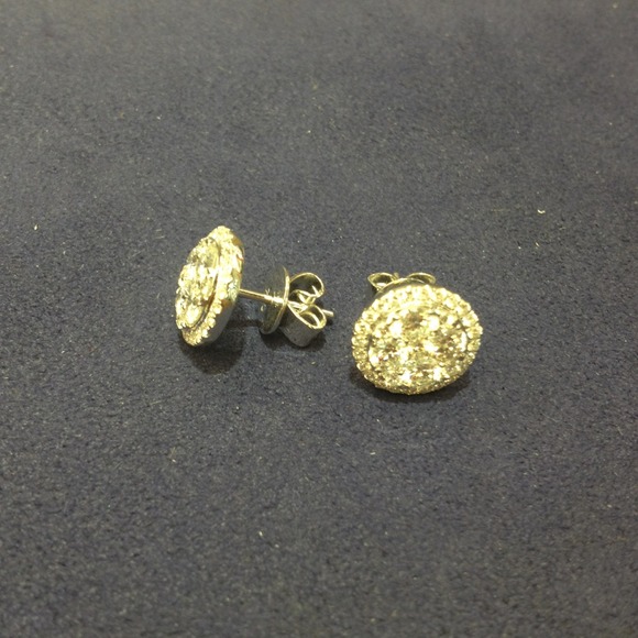 Gorgeous diamond earrings - Picture 4 of 4