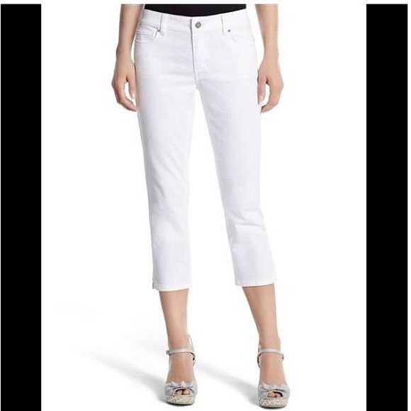 SOLD Blanc Slim Zip-Leg Capri