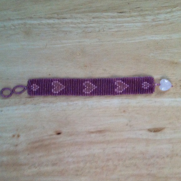 Adorable beaded heart bracelet