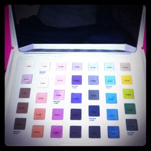 💋Sephora + Pantone Universe💋 @monkyboxx 👍