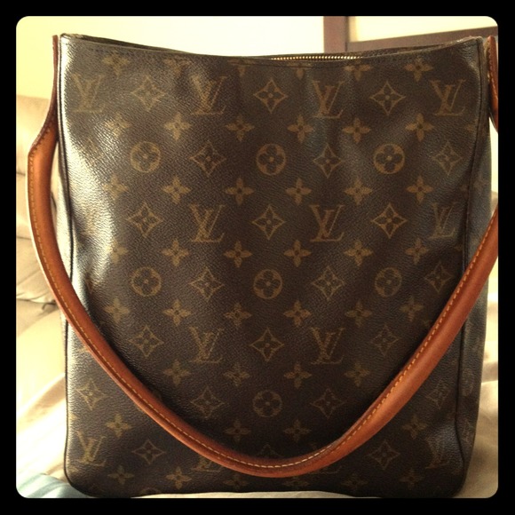 RESERVED @mjnc LOUIS VUITTON Large Looping ShouldE
