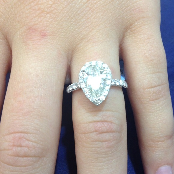 18 kt white gold Pear shape diamond ring - Picture 2 of 4