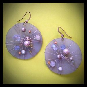 Pretty hand-made beaded earrings from the Bahamas!