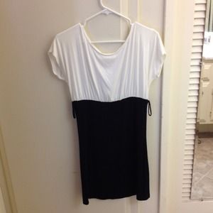 Black and white color lock dress
