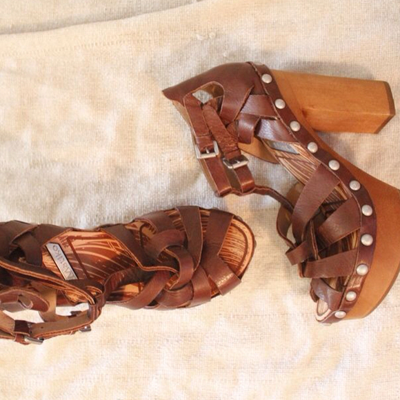 Platform clogs and sandals. Love these.