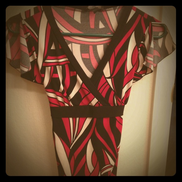 Black, red and cream top