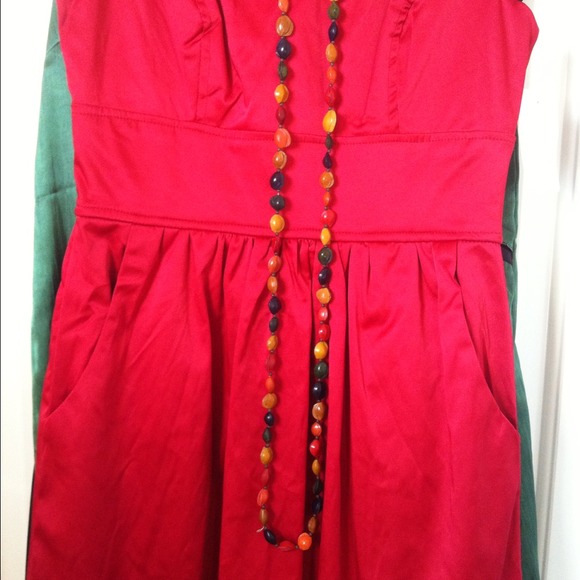 Colorful Beaded Shell Necklace - Picture 3 of 3