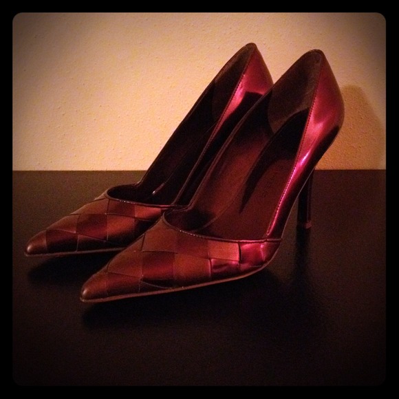 Reduced!! Marc Fisher metallic high heels.