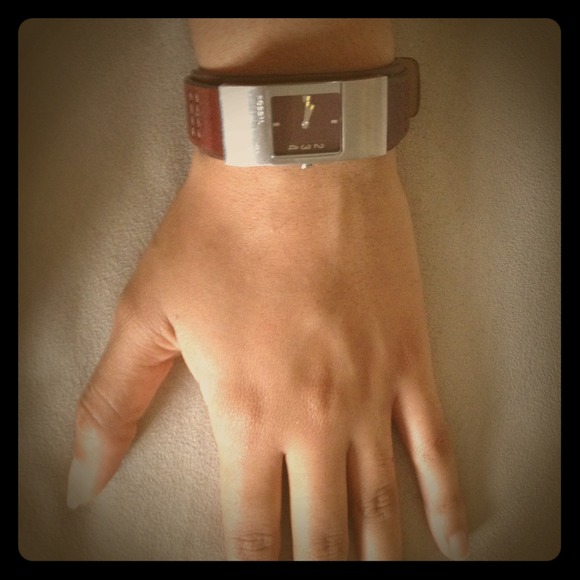 Leather Fossil analogue watch