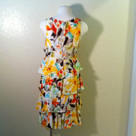 Multicolor 4-Layer Dress - Picture 2 of 2