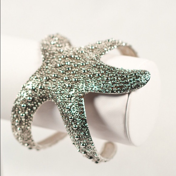 Jewelry - Starfish cuff - silver