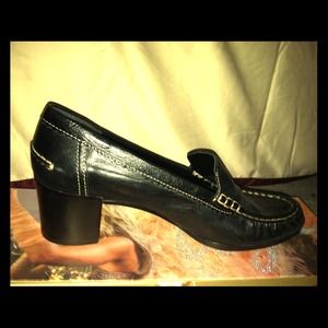 ✋Reserved- lesliamarie ✋Business-casual shoes