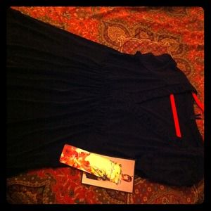 Black short sleeve shirt