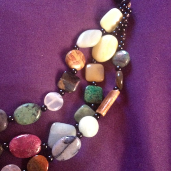 Multi-stone necklace. - Picture 4 of 4