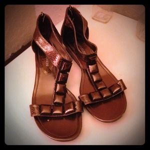 Adorable faux croc skin bronze sandals!