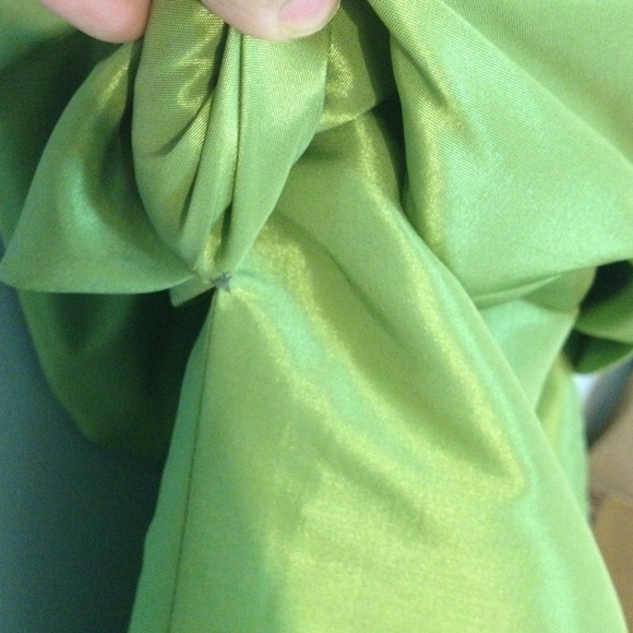 Green prom dress - Picture 3 of 4