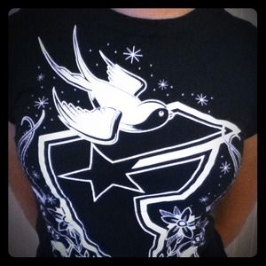 Black and white famous tee