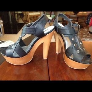 Shoes - @hippieshay Leather strap sandals Shoes - @hippieshay Leather strap sandals
