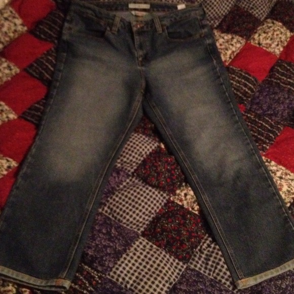 ***Trade***Women's Hipster jeans/capris