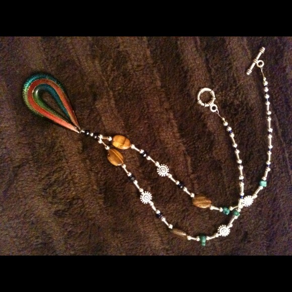 Neckleces - Picture 2 of 4