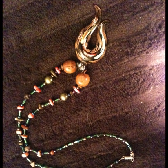Neckleces - Picture 4 of 4