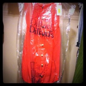 Cute BCBG halter top dress w/gold accent buttons