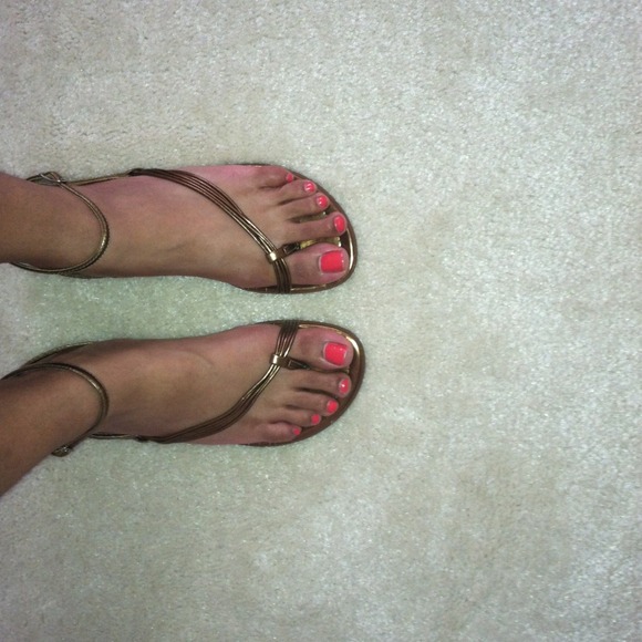 Reserve Bundle 4@edgiedelle Bronze& Silver Sandals