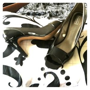 Paton Leather Grey & Black Open Toe Heels
