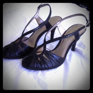 ✋RESERVED✋Nine west sandals & Banana cardi