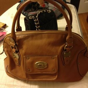 Auth. Michael kors satchel reserved @aneize