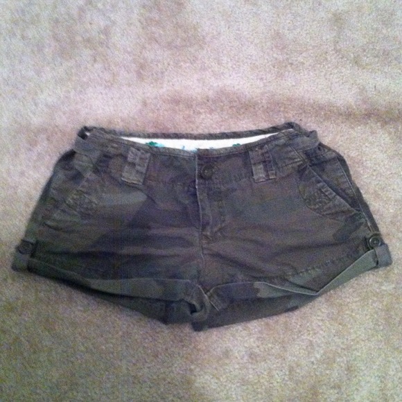AE Camouflage Shorts