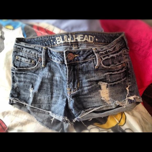 Bullhead jean shorts