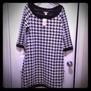 💢NEW💢Houndstooth design dress - with tags!!