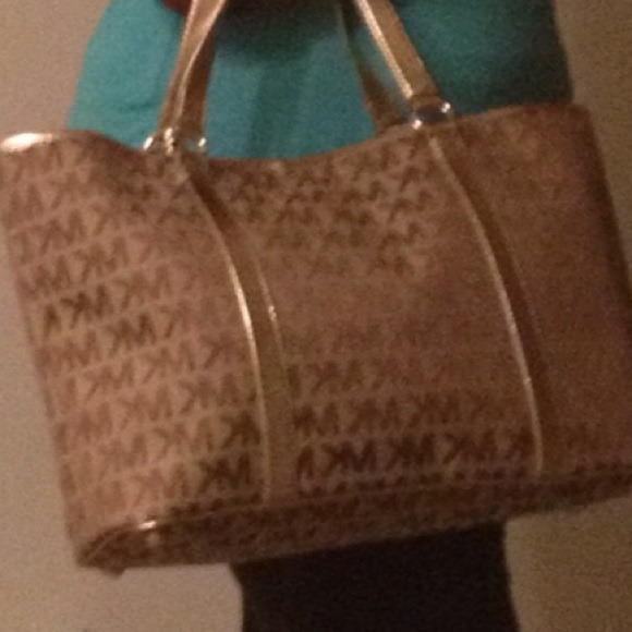 Michael Kors XLG Tote