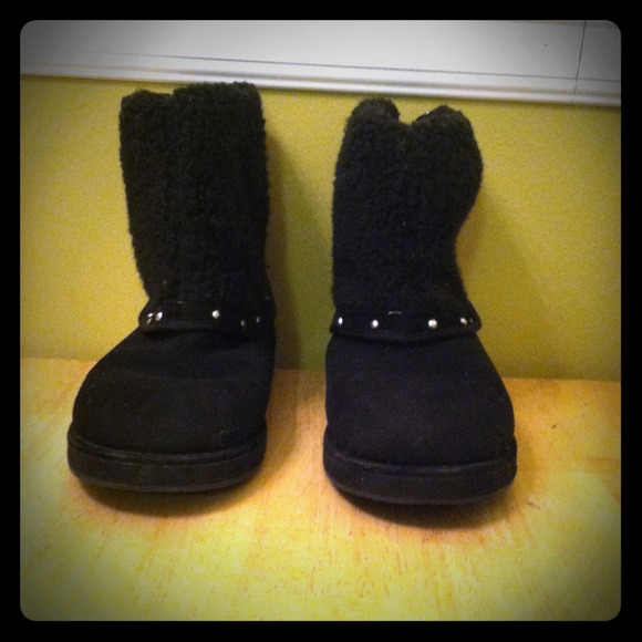Boots! - Picture 1 of 4