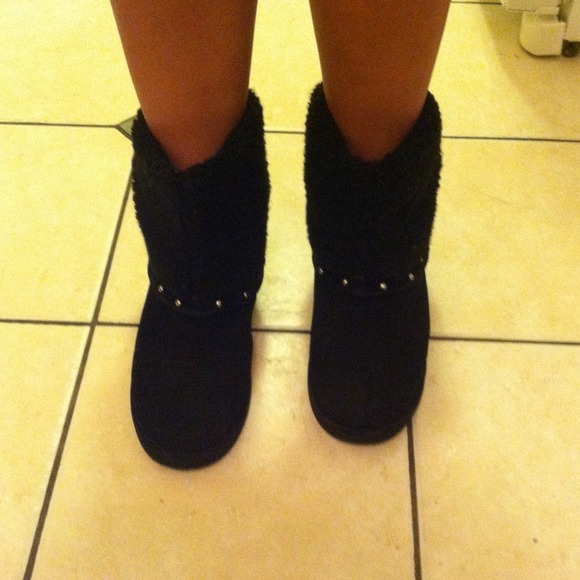Boots! - Picture 4 of 4