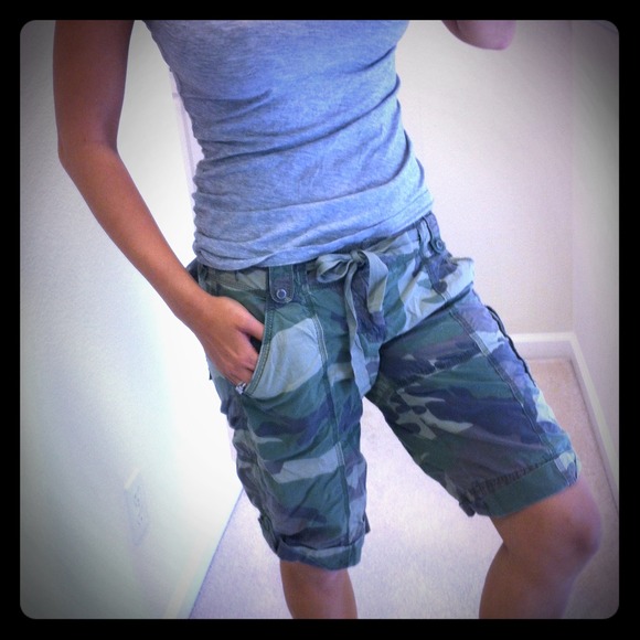 SOLD!!! Abercrombie camo cargo shorts