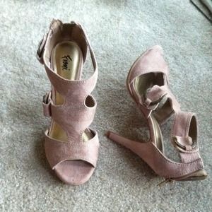 Fioni Nude Heels