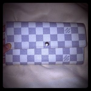 Louis Vuitton Damier Azur Sarah Wallet