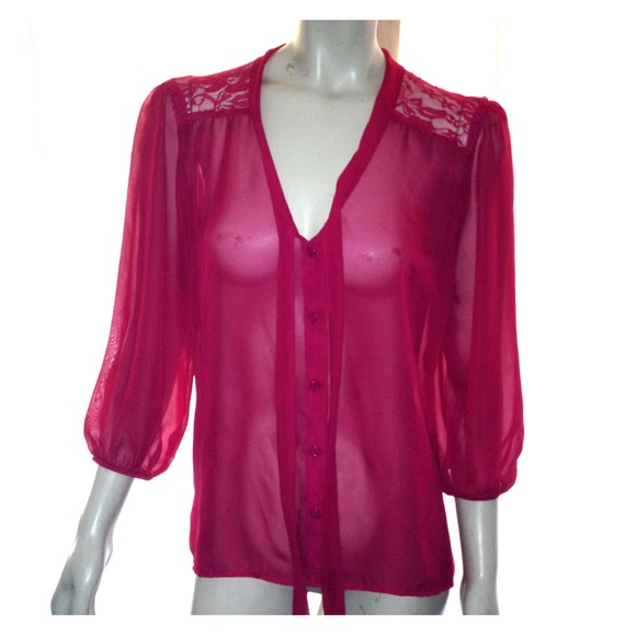 Sold @smart_n_fancy Clearance!!! Romantic top