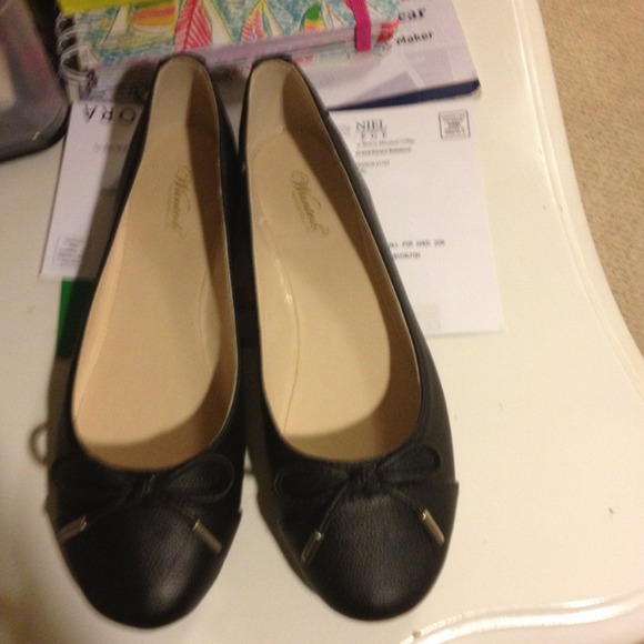 Black ballet flats- Reserved for @truth_works!