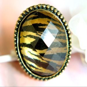 Trinkettes Jewelry - Prints of a Leopard Ring Trinkettes Jewelry - Prints of a Leopard Ring