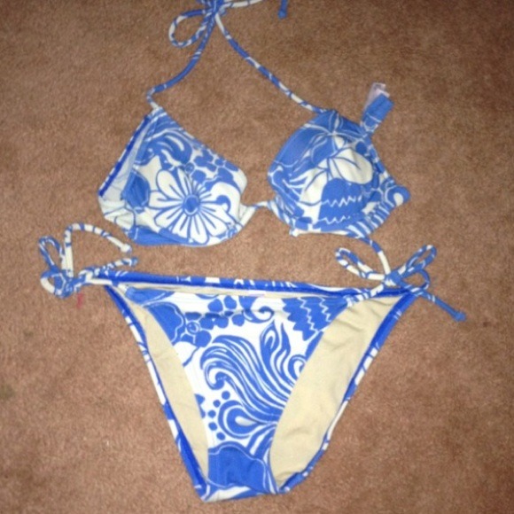 🆚 Victoria Secret Push-Up Bikini (swimsuit)