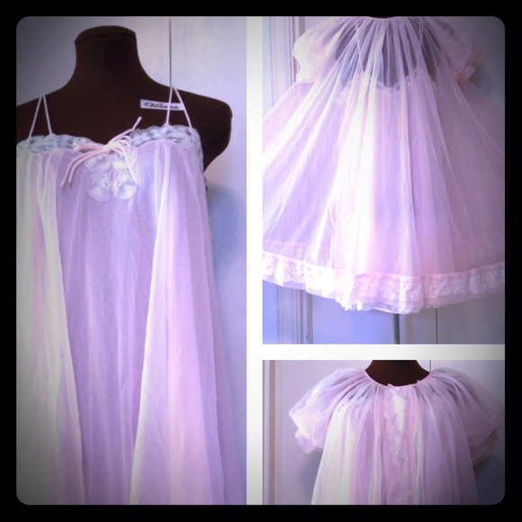 💢SOLD💢 Vintage 1950's baby doll 2pc peignoir set