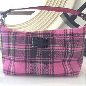 On hold for @wear_n_share