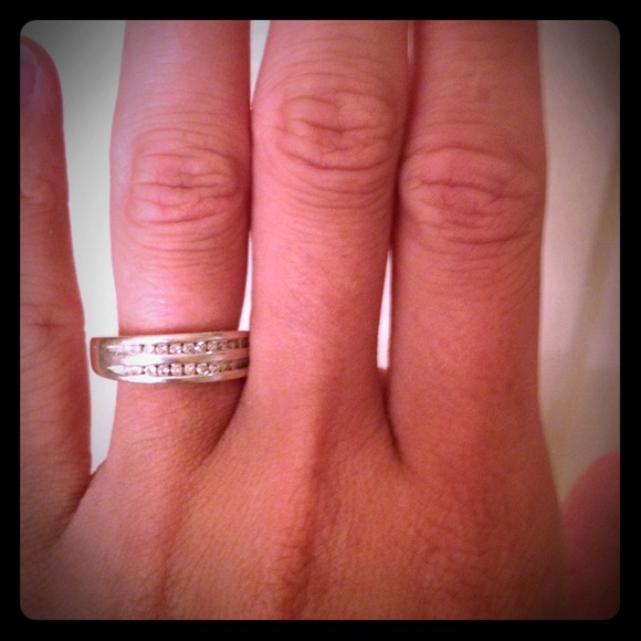 Diamond band size 5