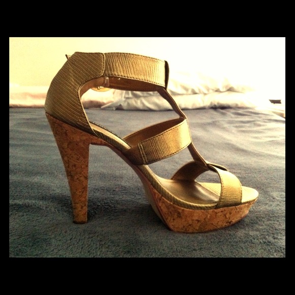 Chinese Laundry sandals